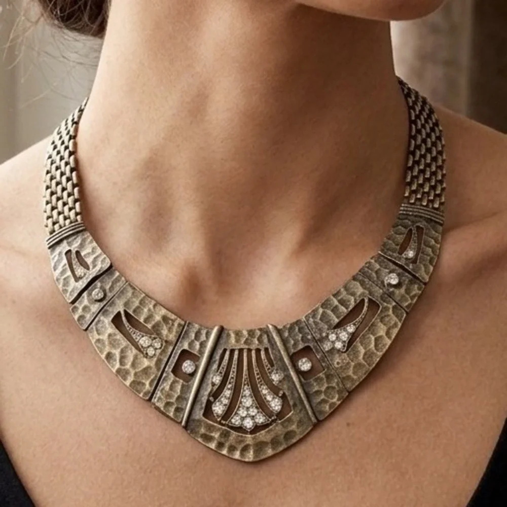 Vintage Art Deco Style Statement Necklace Hammered Metal Crystal Choker - Picture 1 of 12